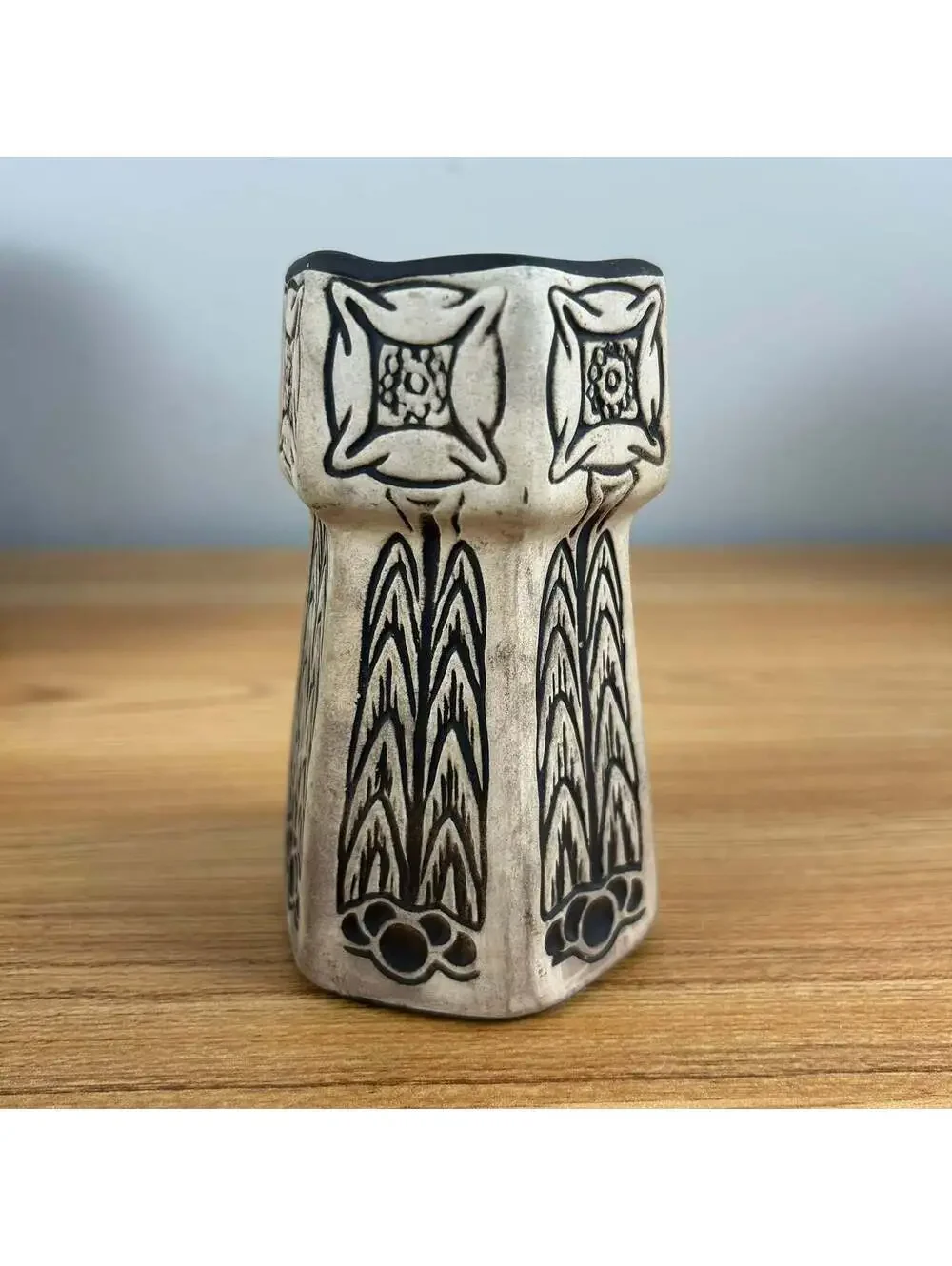 WELLER AMERICAN ART POTTERY BURNTWOOD CLAYWOOD ART NOUVEAU FLOWERS VASE POT